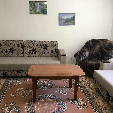 A Nice House In A Welcome Town!! Apartment