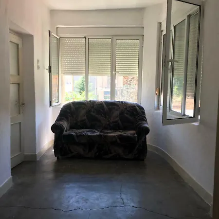 Apartment A Nice House In A Welcome Town!! Korce
