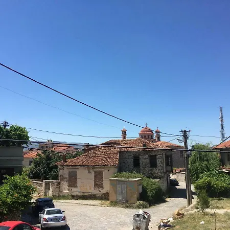 A Nice House In A Welcome Town!! *