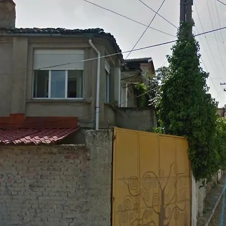 A Nice House In A Welcome Town!! * Korce